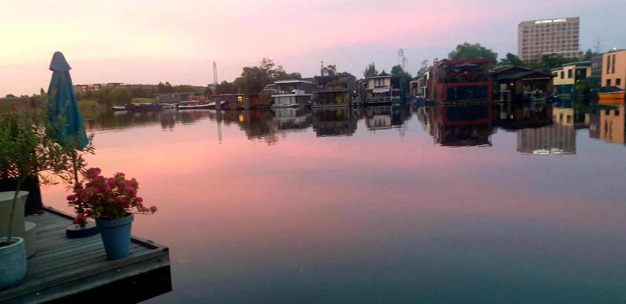 The New Lake Boathouse أمستردام الغرفة الصورة